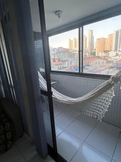 Apartamento Flat Sereia Na Orla Do Bairro De Salvador